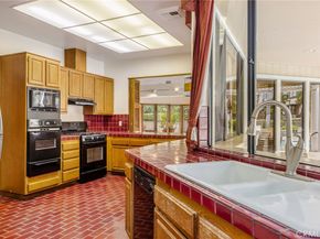 2571 Plaza del Amo 310, Torrance CA 90503