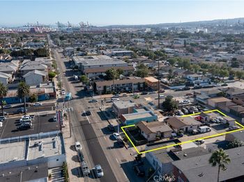 1011 N Wilmington Boulevard