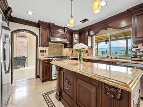 2450 Sawgrass St, El Cajon CA 92019