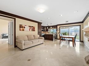 2450 Sawgrass St, El Cajon CA 92019