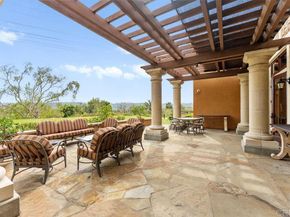 2712 Villas Way, San Diego CA 92108