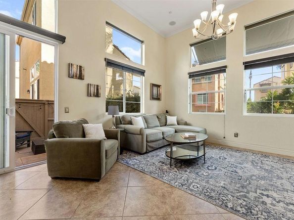 2712 Villas Way, San Diego CA 92108