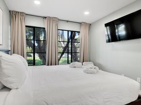 1251 Parker Pl. 2J, San Diego CA 92109