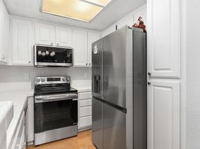 2050 camino de la reina 203, San Diego CA 92108