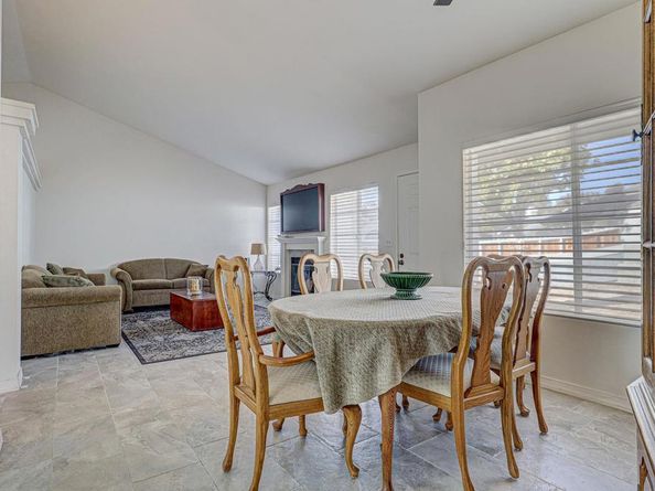540 Hampshire Ln, Chula Vista CA 91911