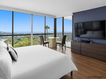 2500 Torrey Pines Road