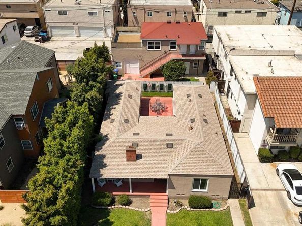 4662  4664 Bancroft, San Diego CA 92116