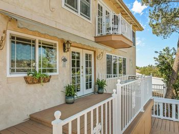 8659 GOLF Drive