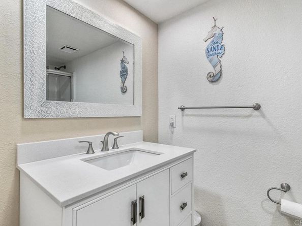 230 W Laurel Street 506, San Diego CA 92101