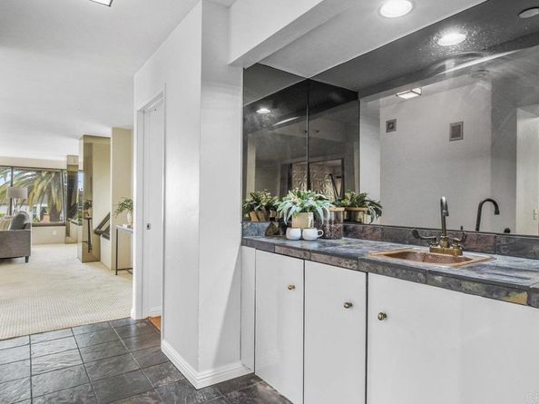 230 W Laurel Street 506, San Diego CA 92101