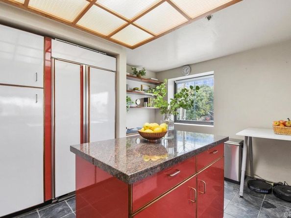 230 W Laurel Street 506, San Diego CA 92101