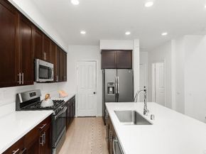 12835 W Hemingway Drive, San Fernando CA 91340