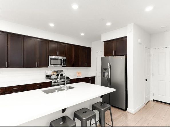 12835 W Hemingway Drive, San Fernando CA 91340