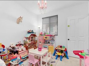 12835 W Hemingway Drive, San Fernando CA 91340