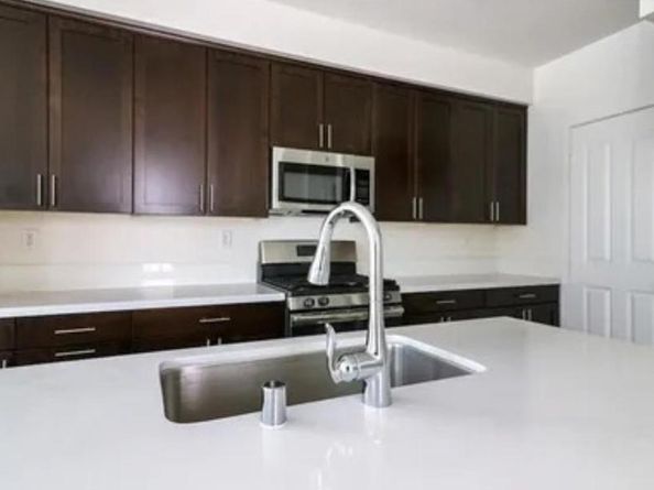 12835 W Hemingway Drive, San Fernando CA 91340