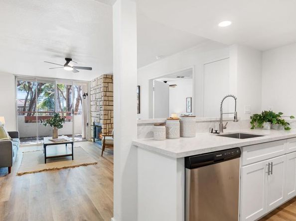 415 Stoney Point Way 106, Oceanside CA 92058