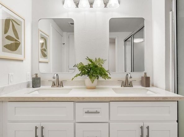 415 Stoney Point Way 106, Oceanside CA 92058