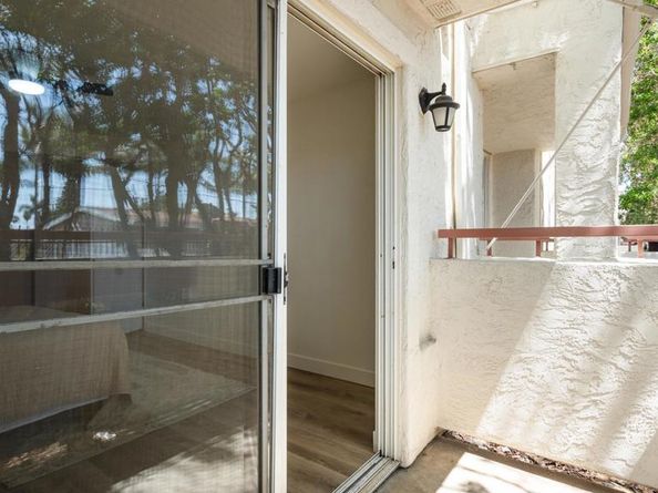 415 Stoney Point Way 106, Oceanside CA 92058