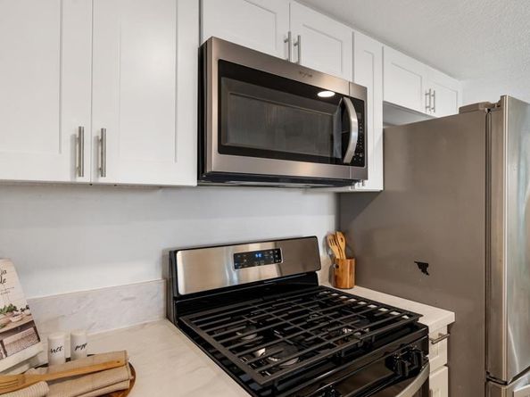 415 Stoney Point Way 106, Oceanside CA 92058