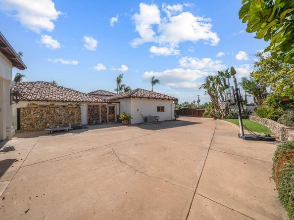 647 Crest Drive, El Cajon CA 92019