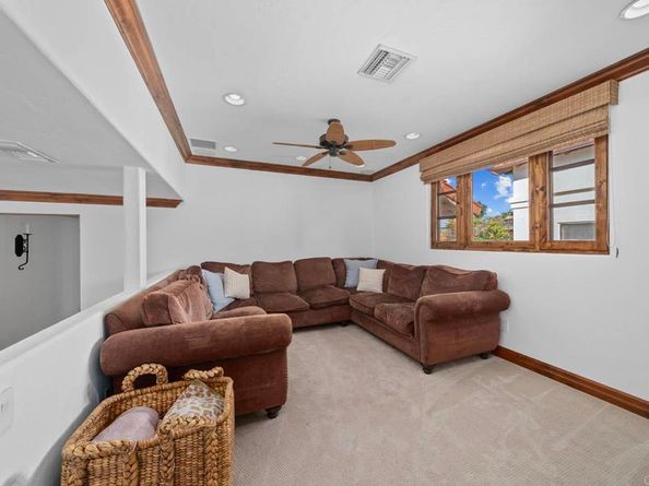 647 Crest Drive, El Cajon CA 92019