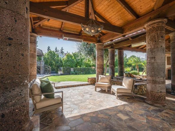 647 Crest Drive, El Cajon CA 92019