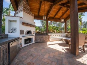 647 Crest Drive, El Cajon CA 92019