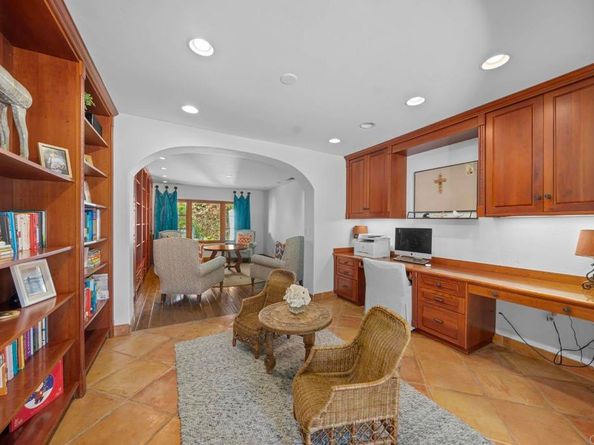 647 Crest Drive, El Cajon CA 92019