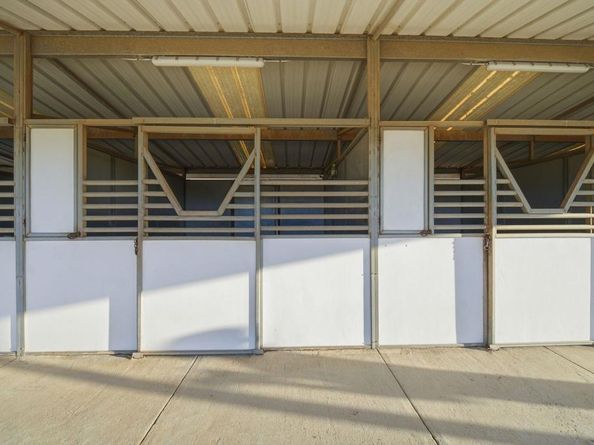 1925 Robinhood Road, Vista CA 92084