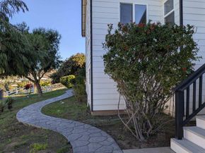 1925 Robinhood Road, Vista CA 92084