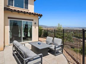 8304 The Grant Place, Bonita CA 91902