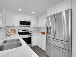 1564 Tanglewood Lane 5, Escondido CA 92029
