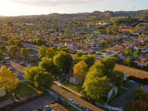 2536 White Oak Pl 2, Escondido CA 92027