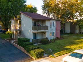 2536 White Oak Pl 2, Escondido CA 92027