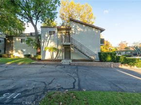 2536 White Oak Pl 2, Escondido CA 92027