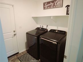5604 Altamura Way 10, Fontana CA 92336