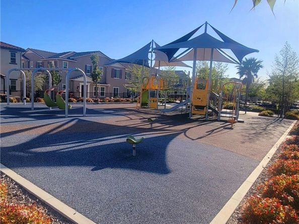 5604 Altamura Way 10, Fontana CA 92336