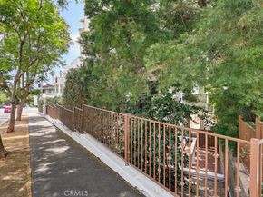 851 N San Vicente Boulevard 110, West Hollywood CA 90069