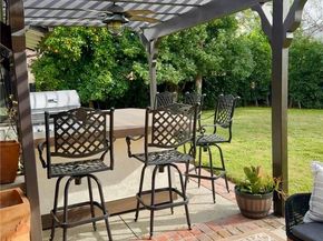 1406 W Valleyheart, Burbank CA 91506