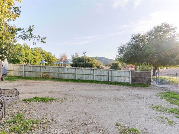 10434 Irma Avenue, Tujunga CA 91042