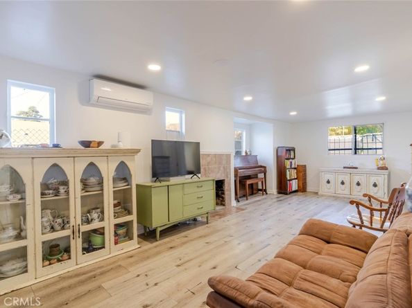 10434 Irma Avenue, Tujunga CA 91042