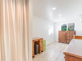 10434 Irma Avenue, Tujunga CA 91042