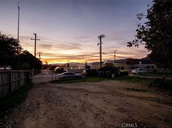 10434 Irma Avenue, Tujunga CA 91042