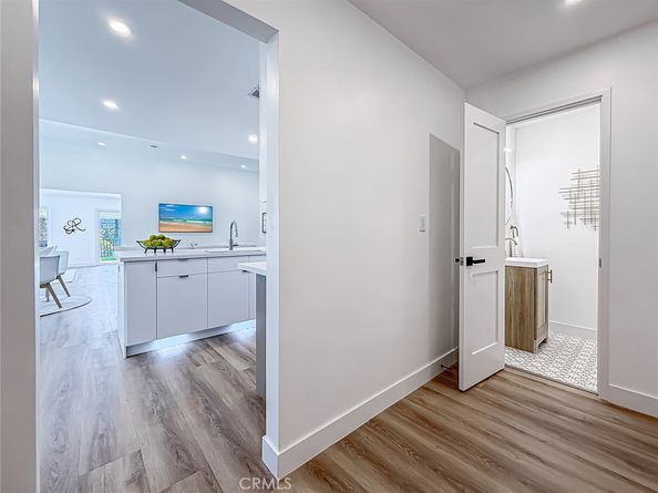 4627 Willens, Woodland Hills CA 91364