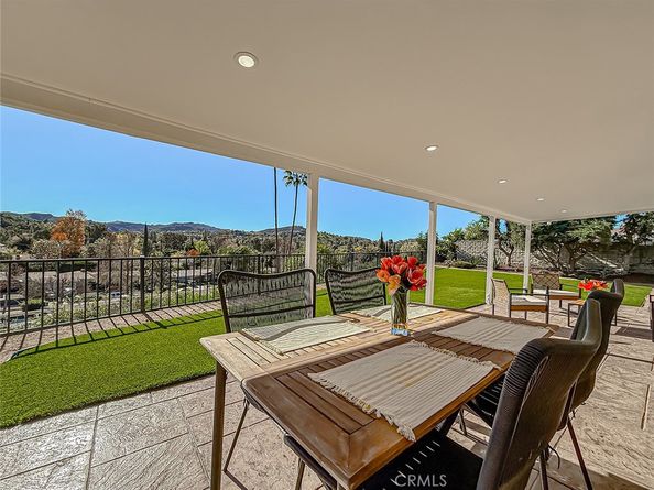 4627 Willens, Woodland Hills CA 91364