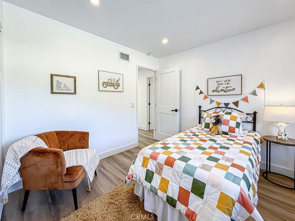 4627 Willens, Woodland Hills CA 91364