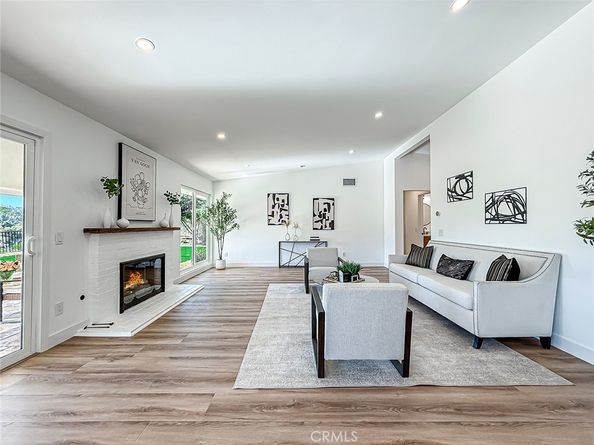 4627 Willens, Woodland Hills CA 91364