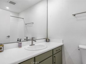 18530 Hatteras Street 213, Tarzana CA 91356