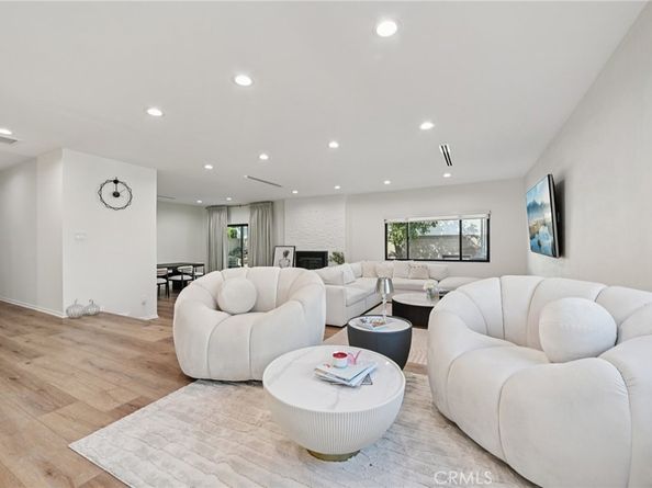 15937 Londelius Street, North Hills CA 91343