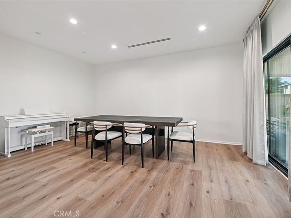 15937 Londelius Street, North Hills CA 91343